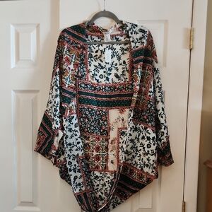 Francesca's Collections Multicolor Floral Kimono